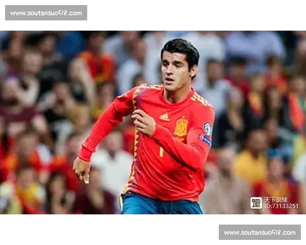 五后卫阵容创新战术解析 防守反击与进攻转换的完美平衡 五后卫阵容创新战术解析 防守反击与进攻转换的完美平衡